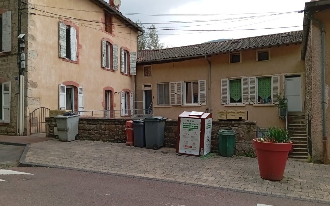 PAV déchets alimentaires – 719 rue des Écharmeaux | Beaujeu