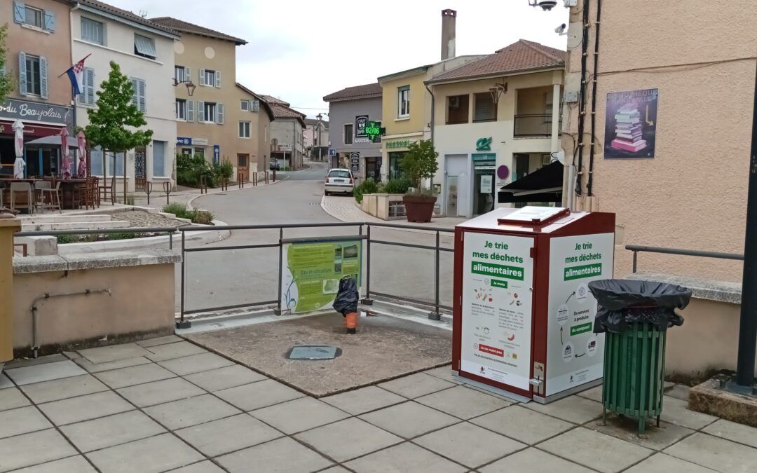 PAV déchets alimentaires – Esplanade – Place de la Pompe | Villié-Morgon